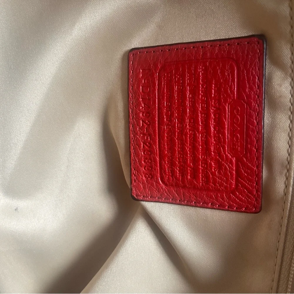 Coach excellent pink